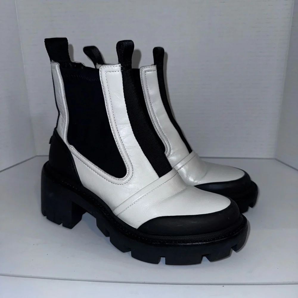 Tory Burch Lug Sole White Ankle Boots 5.5